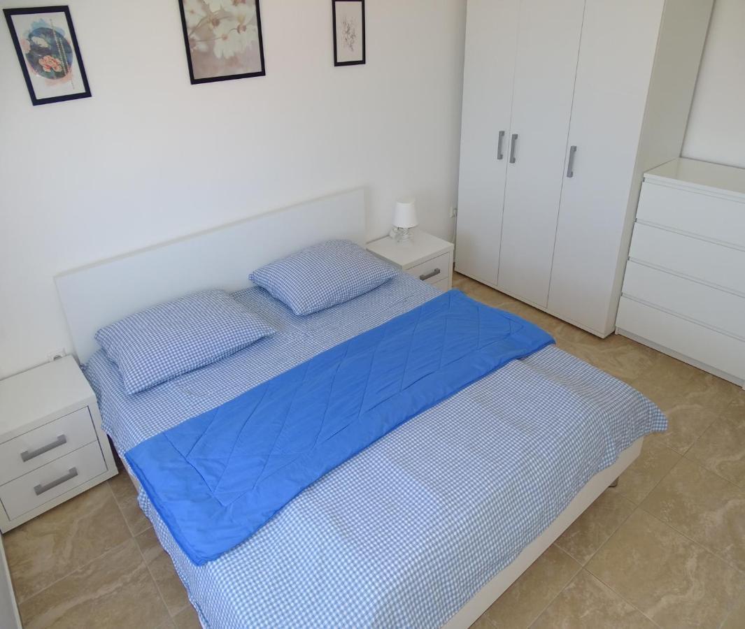 Apartmani David Vir Buitenkant foto
