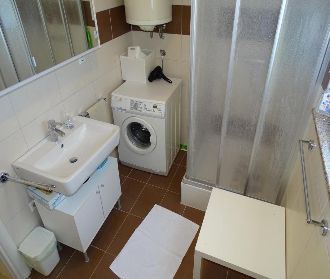 Apartmani David Vir Buitenkant foto